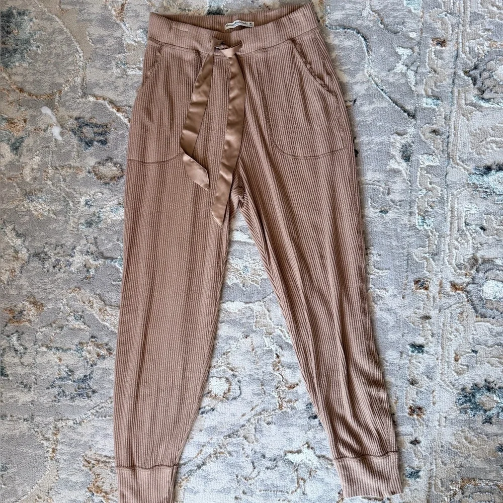 Abercrombie & Fitch soft lounge sleepwear set
